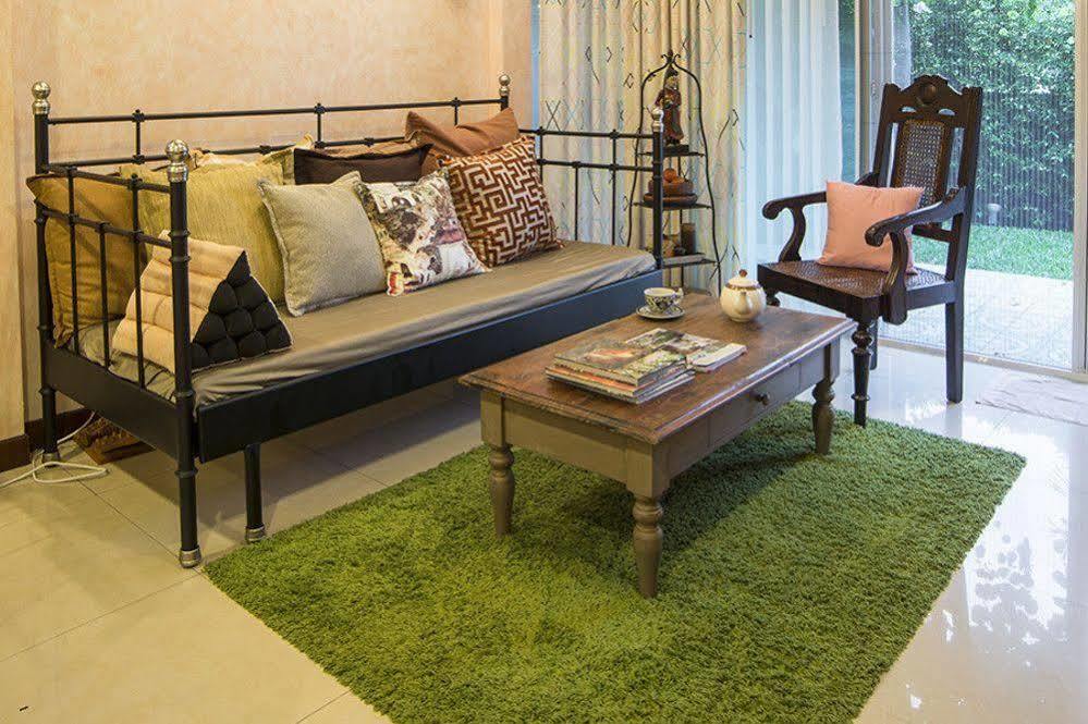 Treasure Hunt Villa Bangkok Exterior photo
